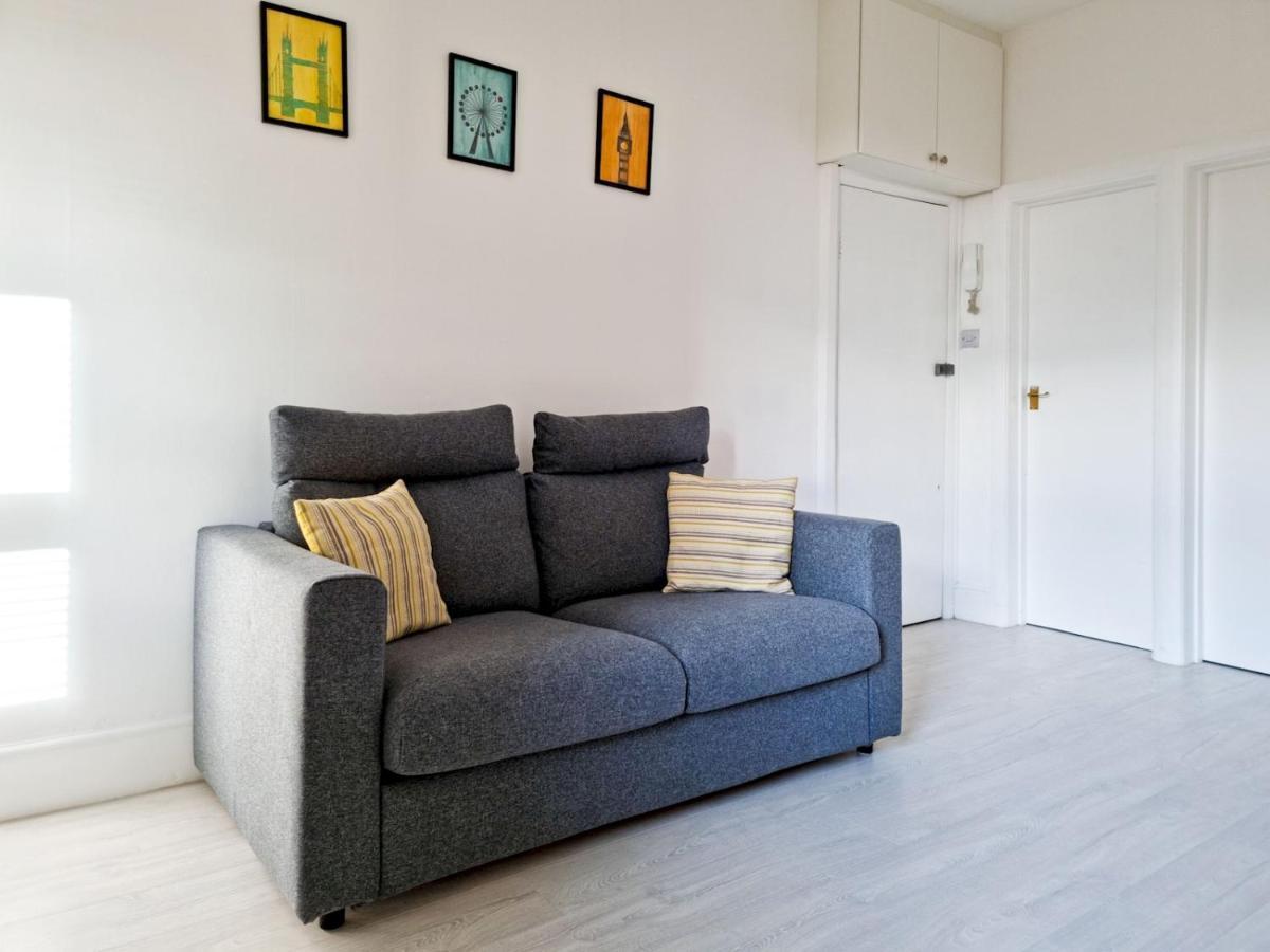 Апартаменти Pass The Keys Wimbledon Hideaway Лондон Екстер'єр фото